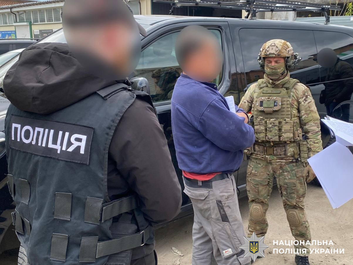 Фото до матеріалу: У Вінниці затримали засновника дитячого центру за ґвалтування неповнолітніх: 10 жертв