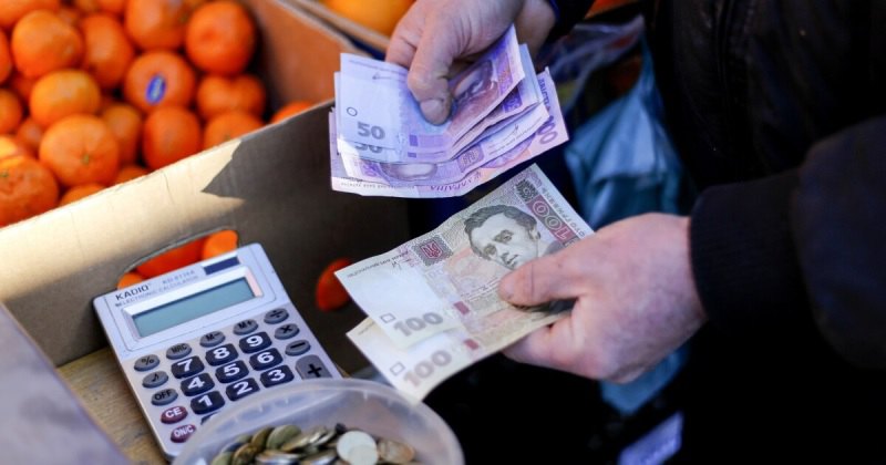 Фото до матеріалу: НБУ зберіг облікову ставку 15%: чому це важливо для вашої економіки