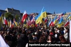 Фото до матеріалу: Українці в Польщі вийшли на акцію проти корупції: чи це реальний протест чи інформаційна операція?