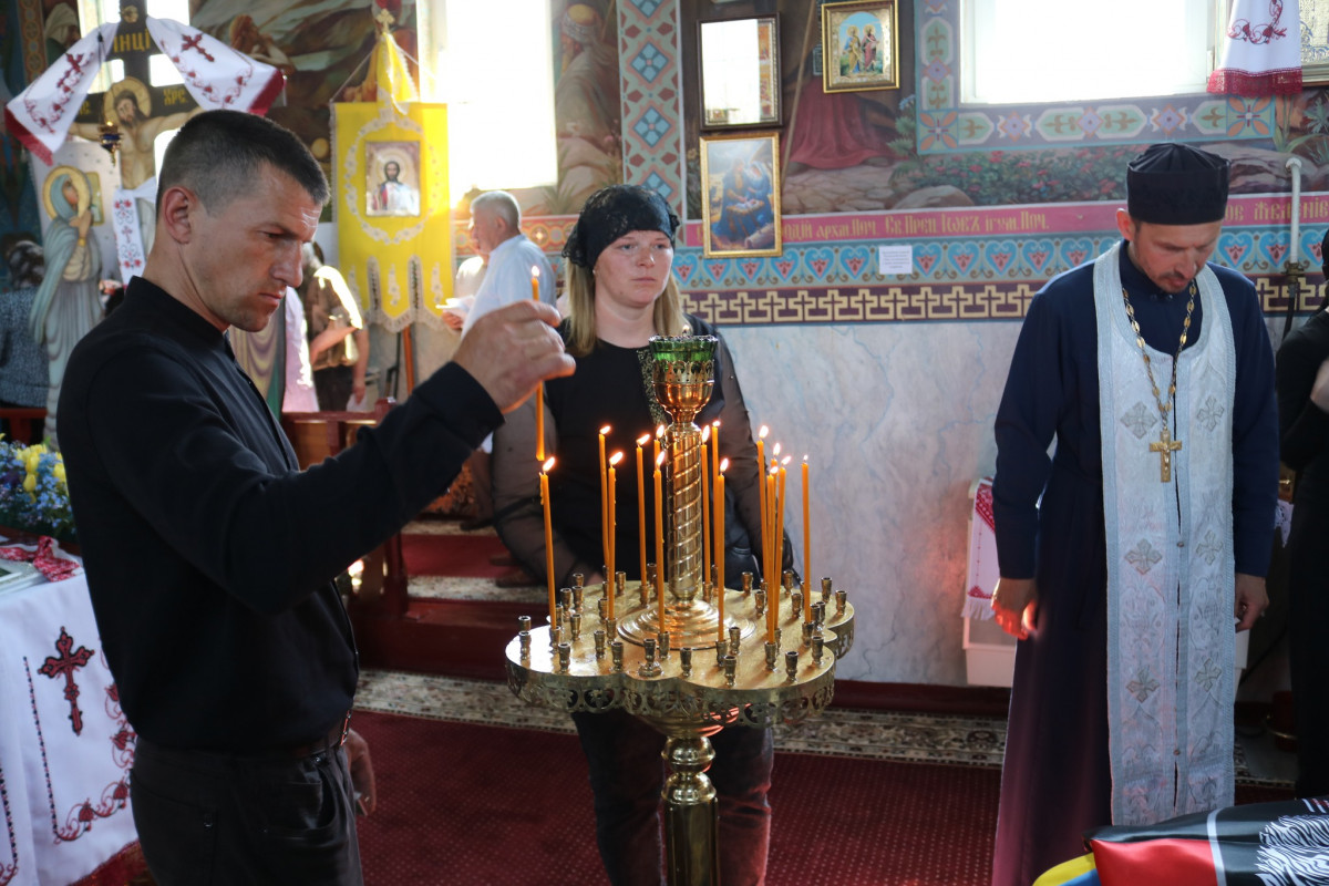 Фото до матеріалу: Горохівська громада попрощалася із Захисником України Володимиром Забродоцьким