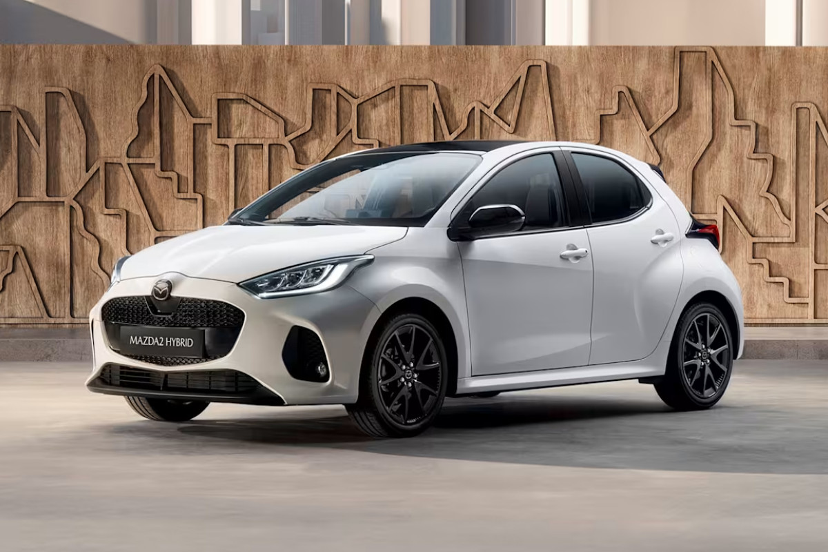 Фото до матеріалу: Mazda 2 Hybrid навчили слідкувати за станом водія: новини оновлення