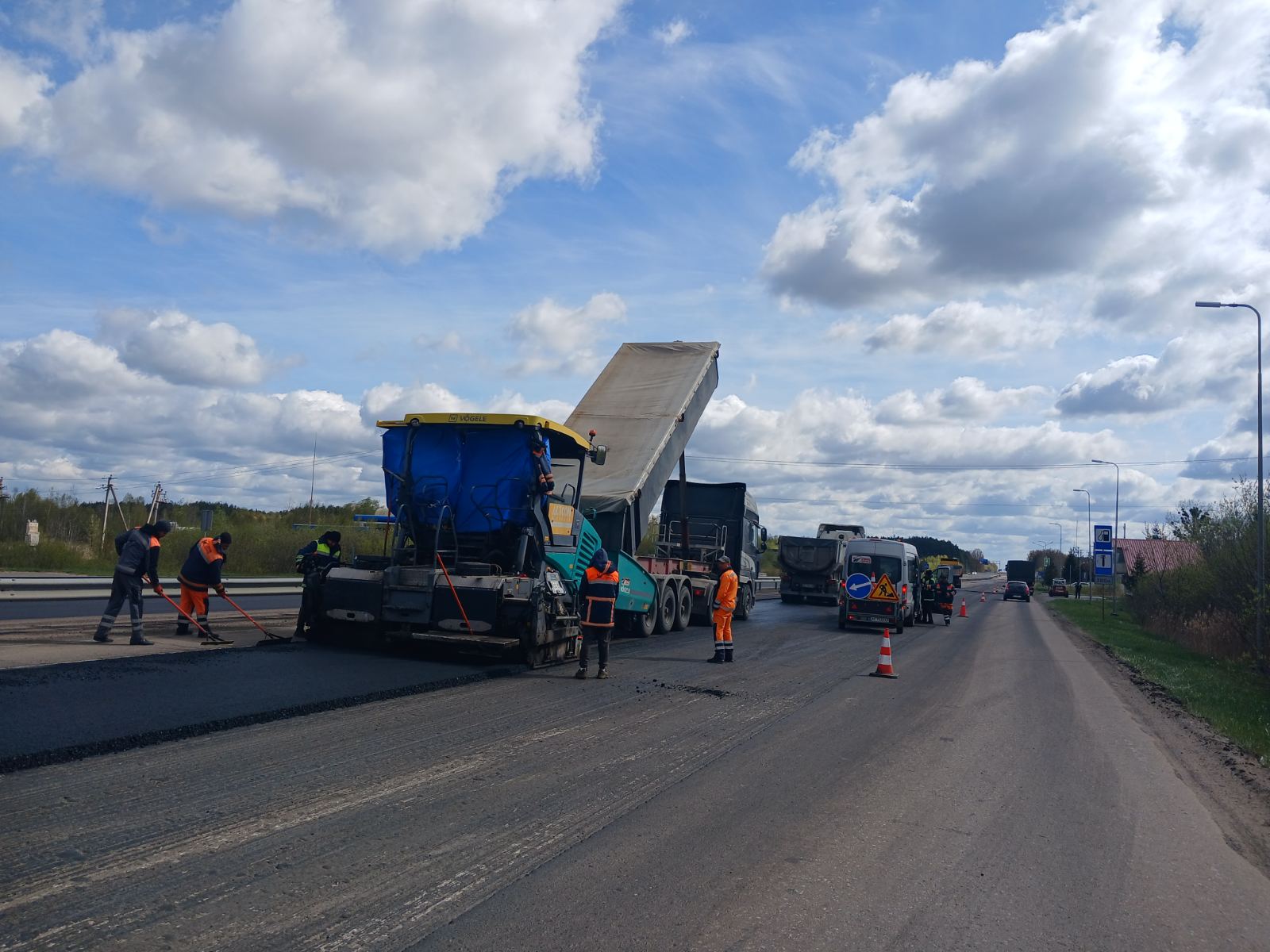 Фото до матеріалу: На Волині за тиждень відремонтували понад 63 тисячі квадратних метрів доріг