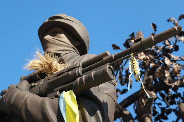 Фото до матеріалу: У Черкасах попрощалися з героєм Сергієм Матюшкіном-Матюшином