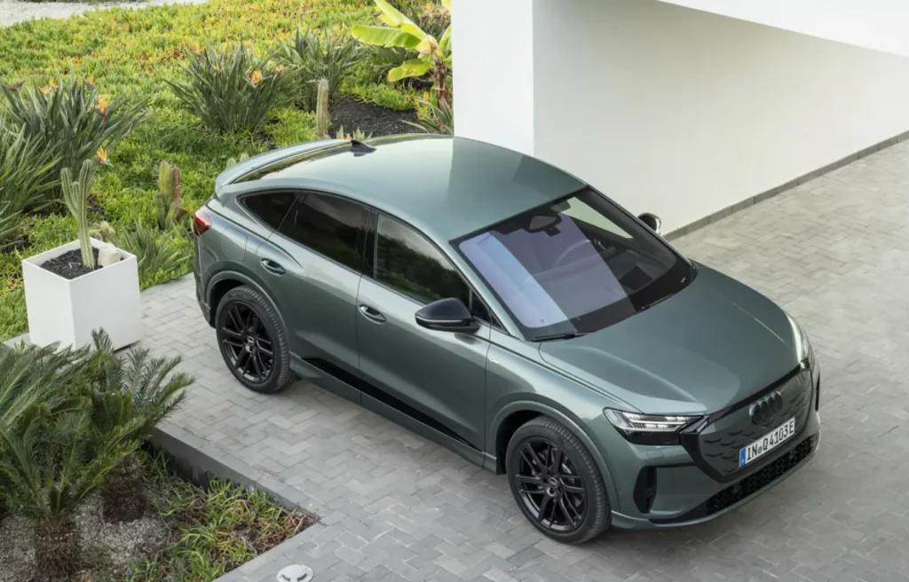 Фото до матеріалу: Audi Q4 e-tron оновився: більше запасу ходу, швидша зарядка і менше кнопок