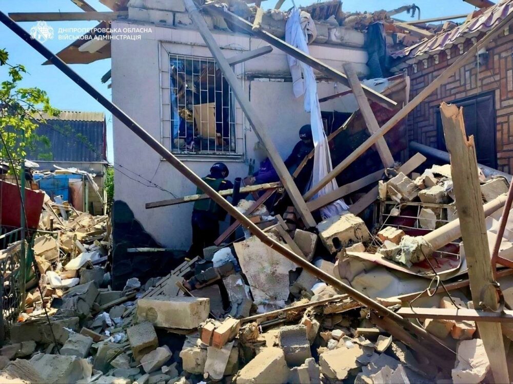 Фото до матеріалу: На Дніпропетровщині внаслідок російських обстрілів постраждали 5 людей (Фото)