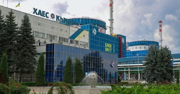Фото до матеріалу: Хмельницька АЕС планує встановити накопичувачі енергії для стабілізації мереж