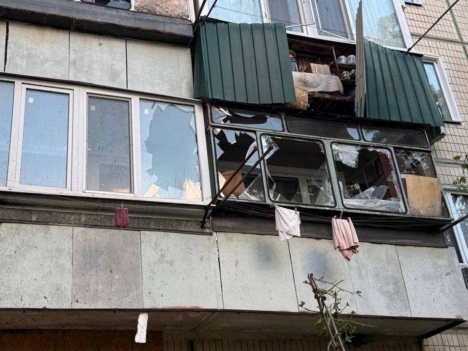 Фото до матеріалу: Ворог вночі обстріляв Дніпропетровщину: одна людина загинула, четверо