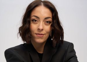 Фото до матеріалу: ШІ керував кав'ярнею, але провалився: зник бюджет, з'явилася «Галерея сорому»