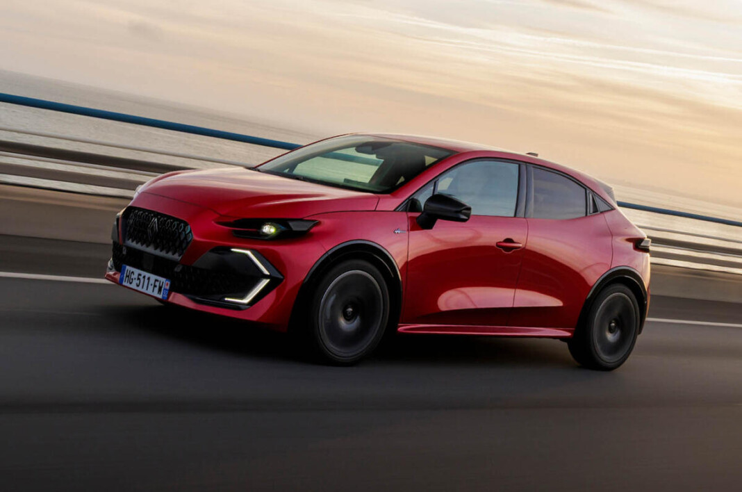 Фото до матеріалу: Renault Clio став лідером Європи: новини про продажі автомобілів у 2026 році