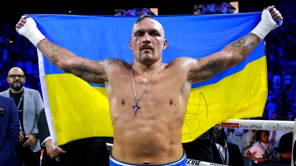 Фото до матеріалу: Олександр Усик повернеться на ринг навесні 2026 року: чемпіонський бій у Єгипті проти Ріко Верховена