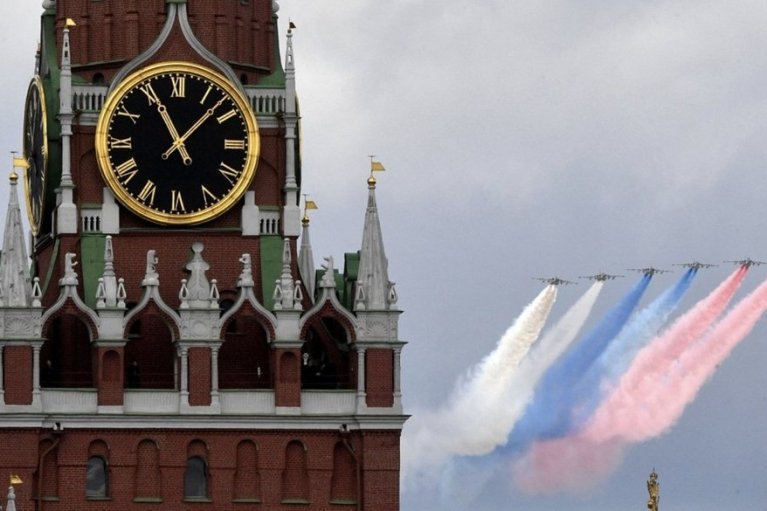 Фото до матеріалу: Піл-пак схема: як Міністерство оборони перетворило аптечку бійця на інструмент монополізації