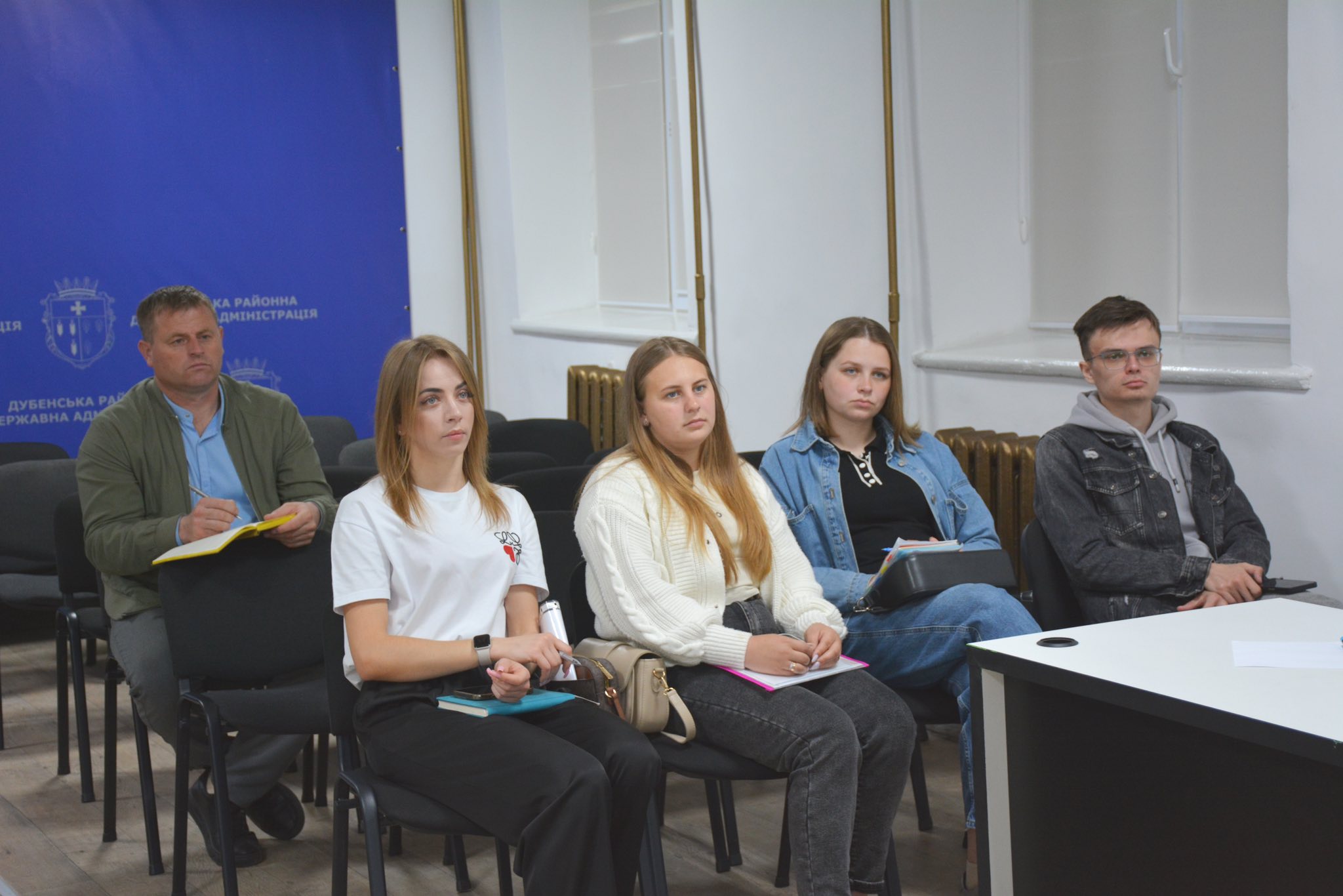 Фото до матеріалу: Молодь Дубенщини готується отримувати гранти Президента