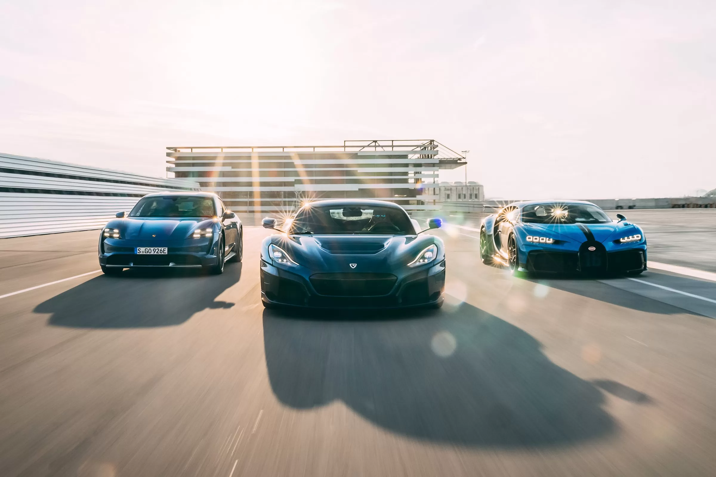 Фото до матеріалу: Porsche продала частку у Bugatti: Мате Рімац отримав повний контроль над легендарним брендом