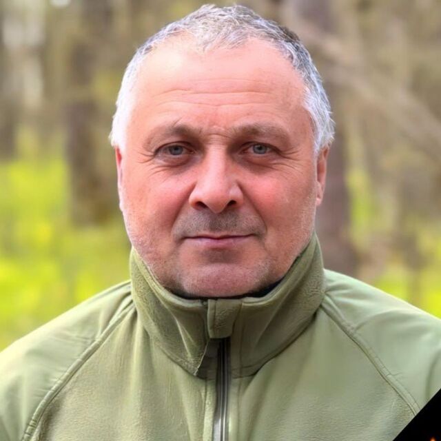 Фото до матеріалу: Прощання з трьома героями: на Хмельниччині повернули додому загиблих воїнів