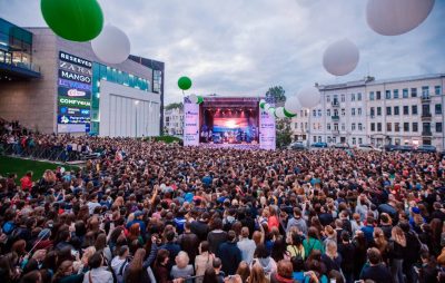 Фото до матеріалу: Хлопець стрибнув із третього поверху ТРЦ «Форум» у Львові