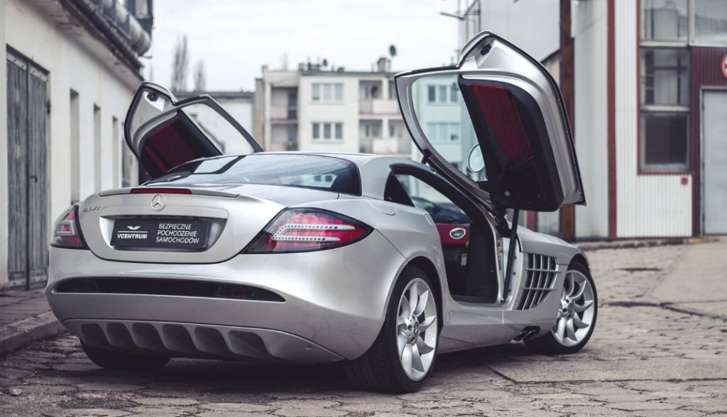 Фото до матеріалу: Справжній власник рідкісного Mercedes-Benz SLR McLaren: це був Андрій Гусін, а не Хабі Алонсо