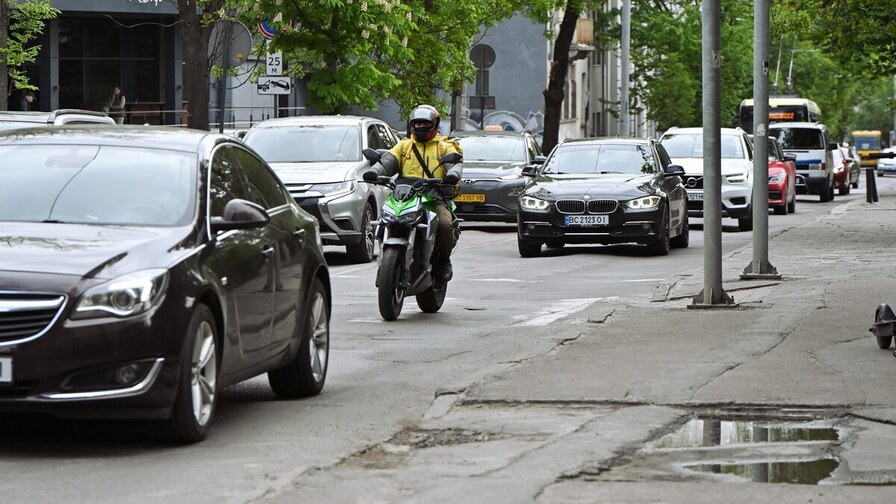Фото до матеріалу: Ремонт вулиці Героїв УПА у Львові: почали роботи поетапно