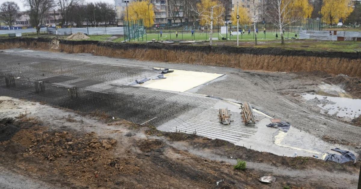 Фото до матеріалу: На Харківщині зірвали будівництво двох підземних шкіл