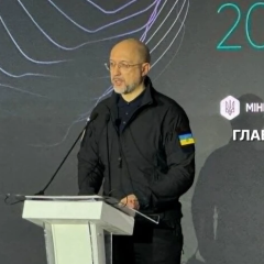 Фото до матеріалу: Політолог про наслідки закриття кордонів: українців поставили в статус підозрюваних