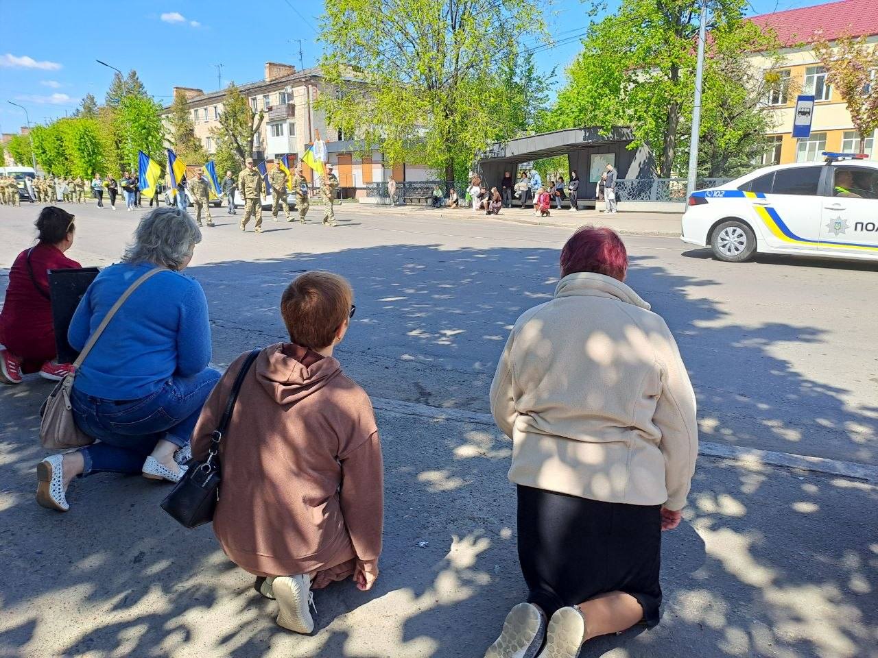 Фото до матеріалу: У Ковелі попрощалися із захисником Володимиром Карпуком