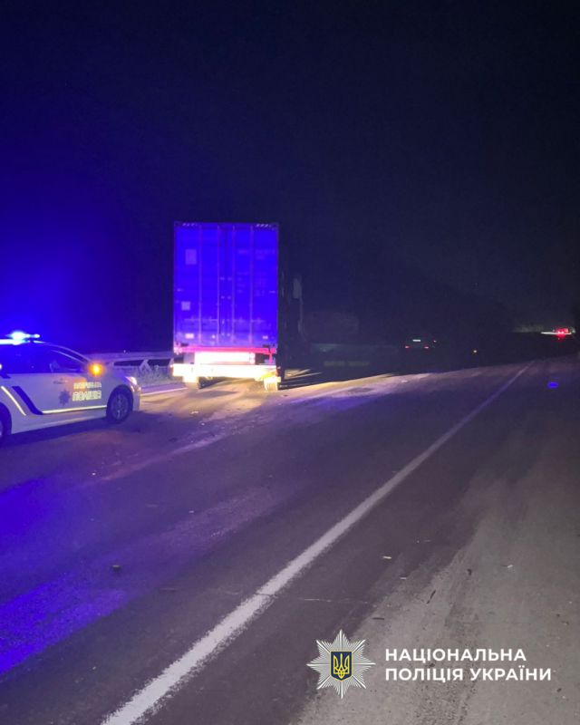 Фото до матеріалу: Смертельна ДТП: поблизу Умані вантажівка зіштовхнулась із авто Volkswagen — ПРОЧЕРК.інфо