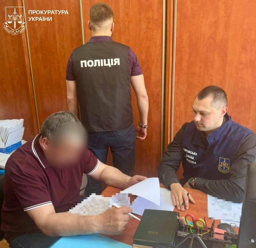 Фото до матеріалу: Експосадовцю підозріли у схемі на мільйони на ремонті траси Р-51