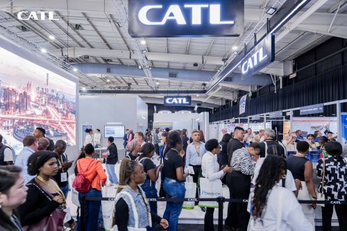 Фото до матеріалу: Китайські гіганти CATL та BYD презентували нові акумулятори на 1500 км: що це означає для українців