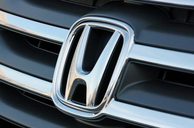 Фото до матеріалу: Honda скасує план повної відмови від бензинових двигунів до 2040 року
