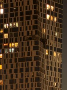 Фото до матеріалу: У перинатальному центрі Івано-Франківська після атаки замінили 79 вікон