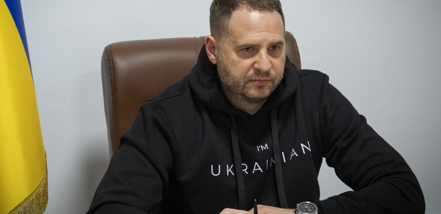 Фото до матеріалу: Андрій Єрмаку загрожує підозра у легалізації 460 млн грн на будівництві резиденцій у Козині