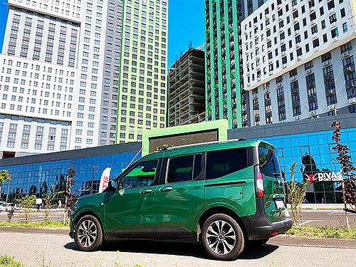 Фото до матеріалу: Тест-драйв Ford Tourneo Courier: чи може службове авто стати сімейним улюбленцем?