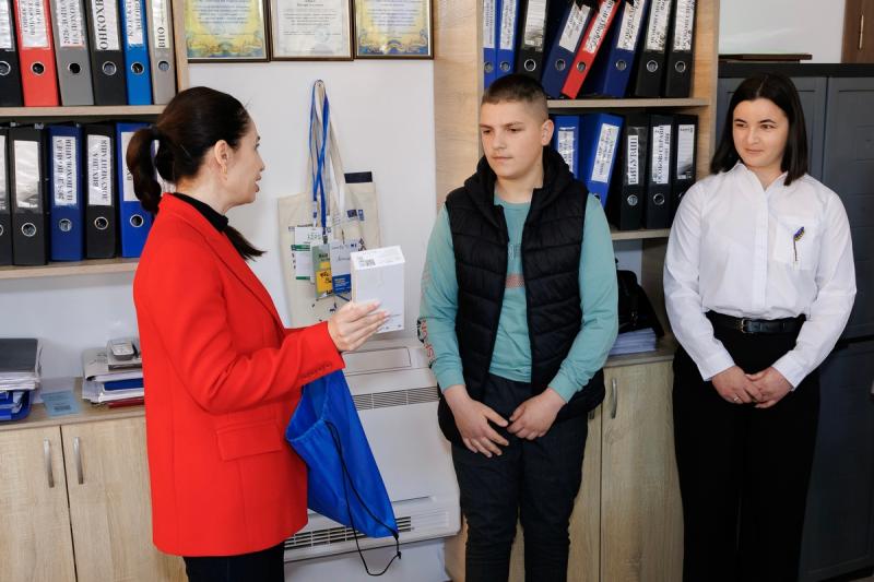 Фото до матеріалу: У Тур'є-Реметівській громаді запрацювала паспортна станція: жителі можуть оформлювати документи вдома