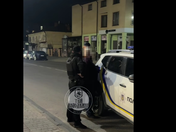 Фото до матеріалу: У Володимирі сталася стрілянина: поліція встановлює обставини події
