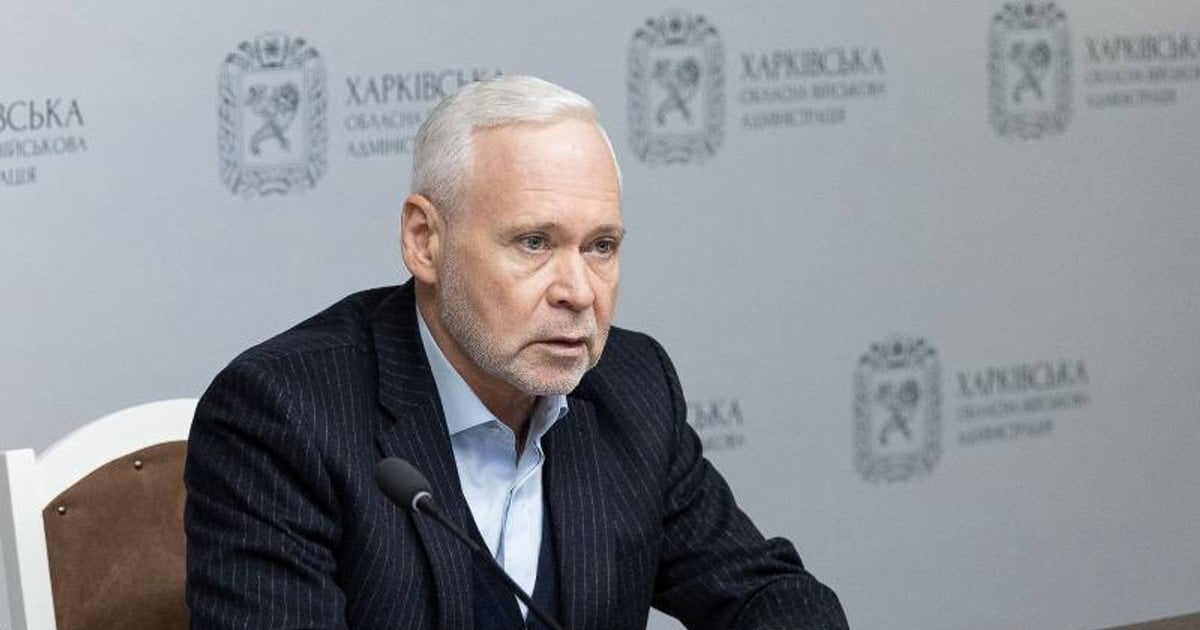Фото до матеріалу: Смерть чоловіка біля «Політеху» змусила метро переглянути правила використання дефібриляторів
