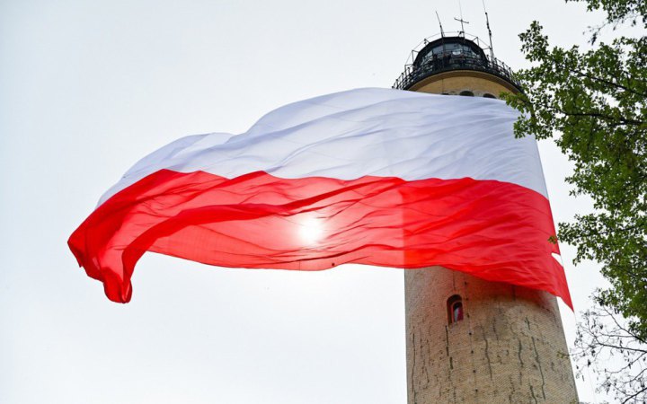 Фото до матеріалу: Польща оштрафувала на 20 млн злотих компанію за незаконний експорт авто до Росії