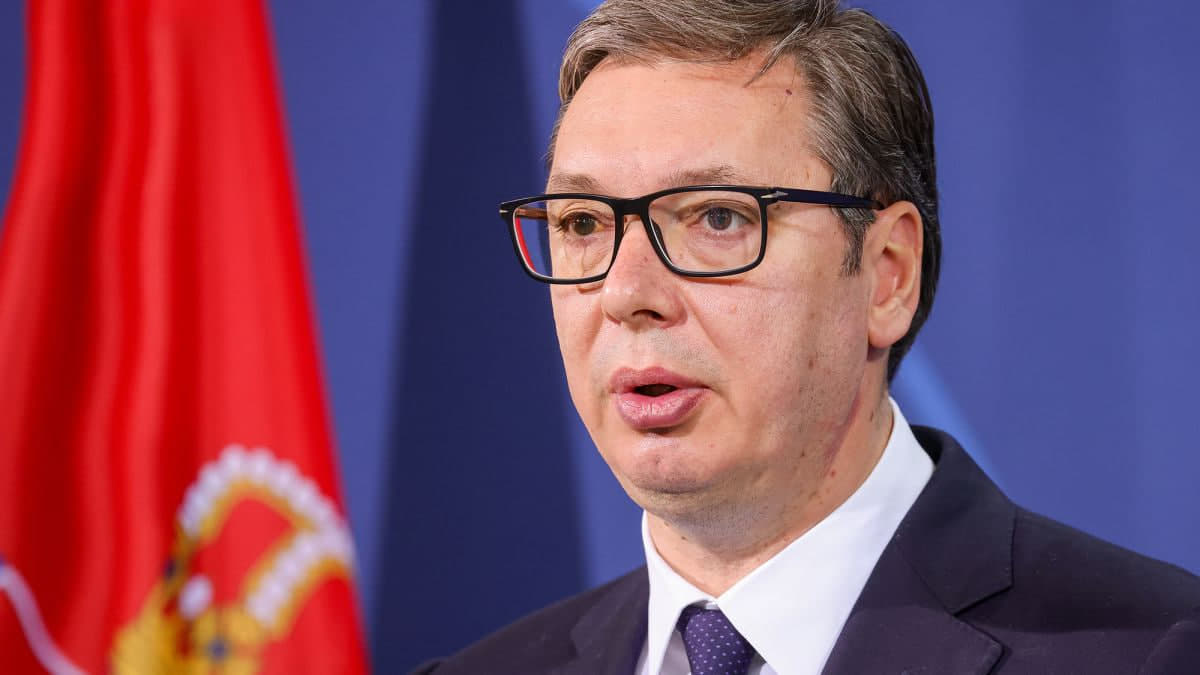 Фото до матеріалу: Вучич привітав Путіна з Днем перемоги: Сербія заперечує спроби переписати історію