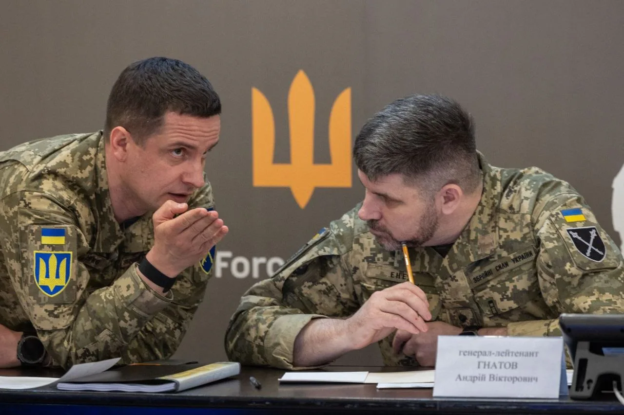 Фото до матеріалу: Головнокомандувач ЗСУ: треба докласти максимум зусиль для захисту об'єктів від атак РФ
