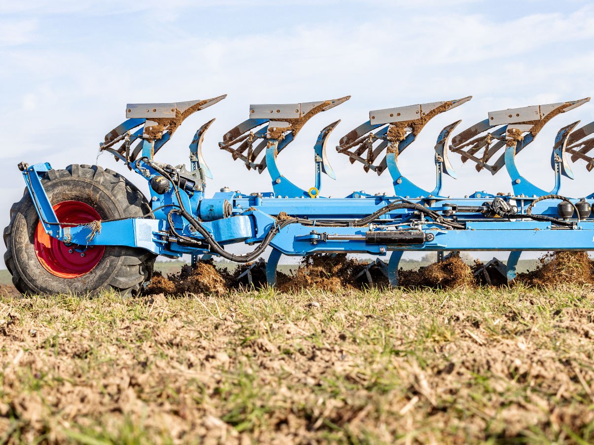 Фото до матеріалу: Новий потужний плуг LEMKEN DIAMANT 18: рішення для найскладніших ґрунтів в Україні