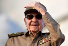 Фото до матеріалу: Китай засудив до страти з відстрочкою колишніх міністрів оборони