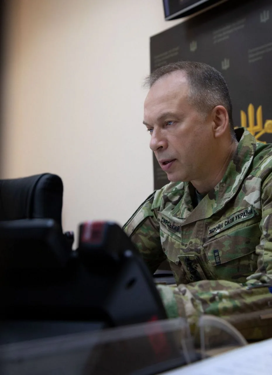Фото до матеріалу: Головнокомандувач ЗСУ: треба докласти максимум зусиль для захисту об'єктів від атак РФ