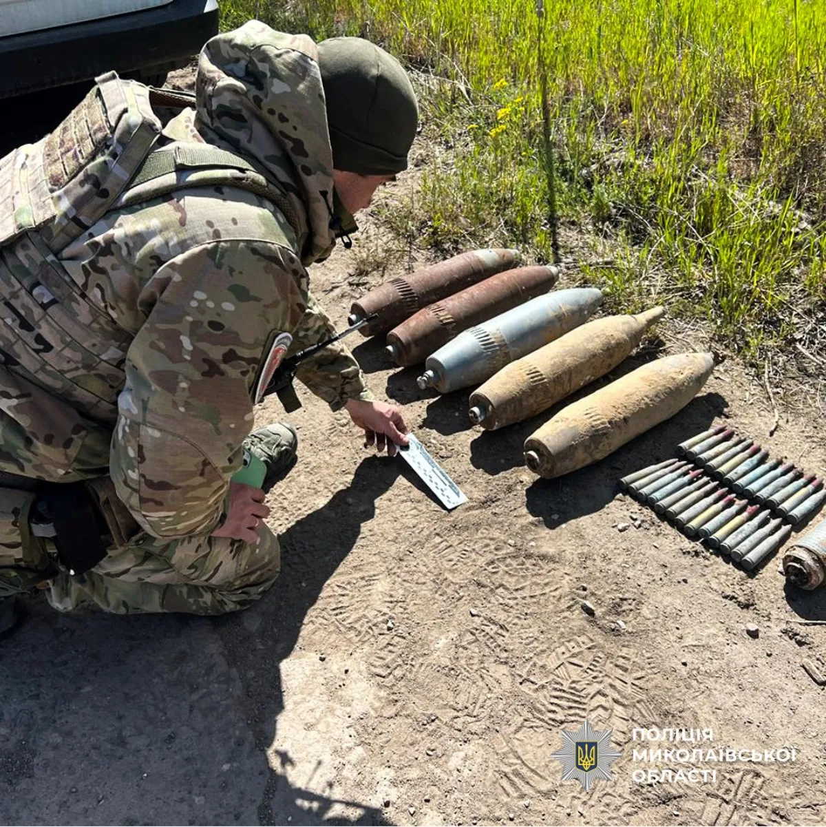 Фото до матеріалу: Поліція знищила схованку з мінами та авіаракетою в Баштанському районі
