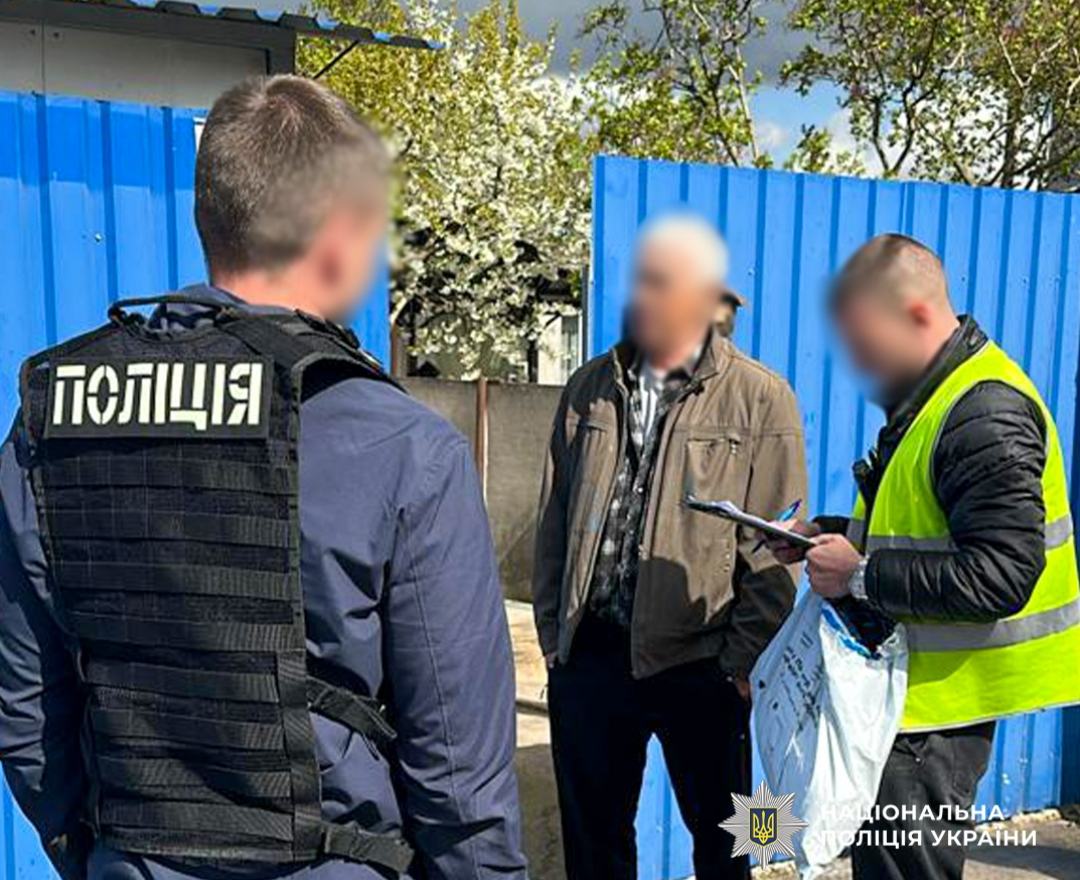 Фото до матеріалу: 16 тисяч євро за втечу: у Києві затримали організатора схеми незаконного переправлення ухилістів