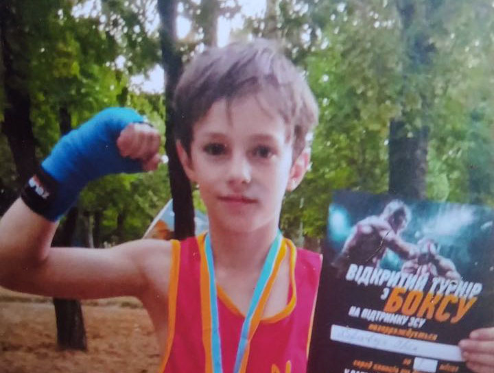Фото до матеріалу: Слідчий відмовив батькам загиблого школяра у статусі потерпілих: у справі про смерть дитини в Кам'янському