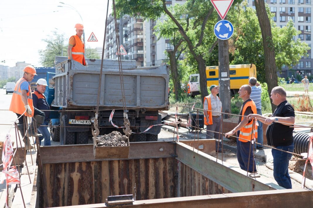 Фото до матеріалу: Київ з водою: відновлено безперебійне водопостачання після нічних обстрілів