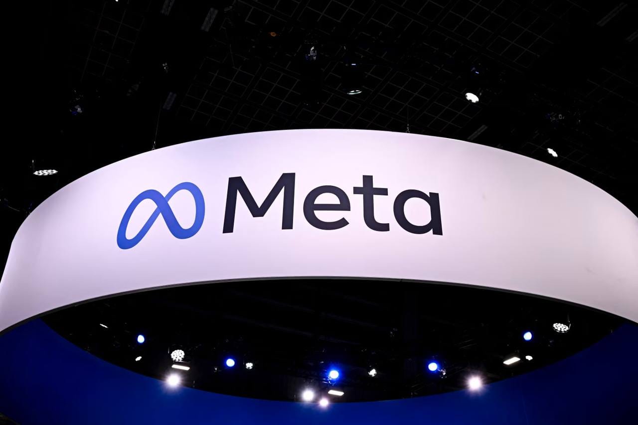 Фото до матеріалу: Meta підписала перший у світі контракт на енергію з космосу