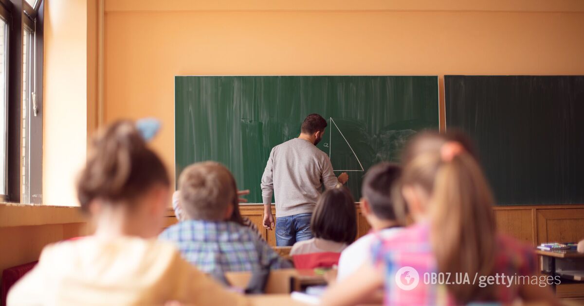 Фото до матеріалу: У Києві звільнили вчителя за російську мову на уроці: в мережі дискусія через відео, яке зняли школярі