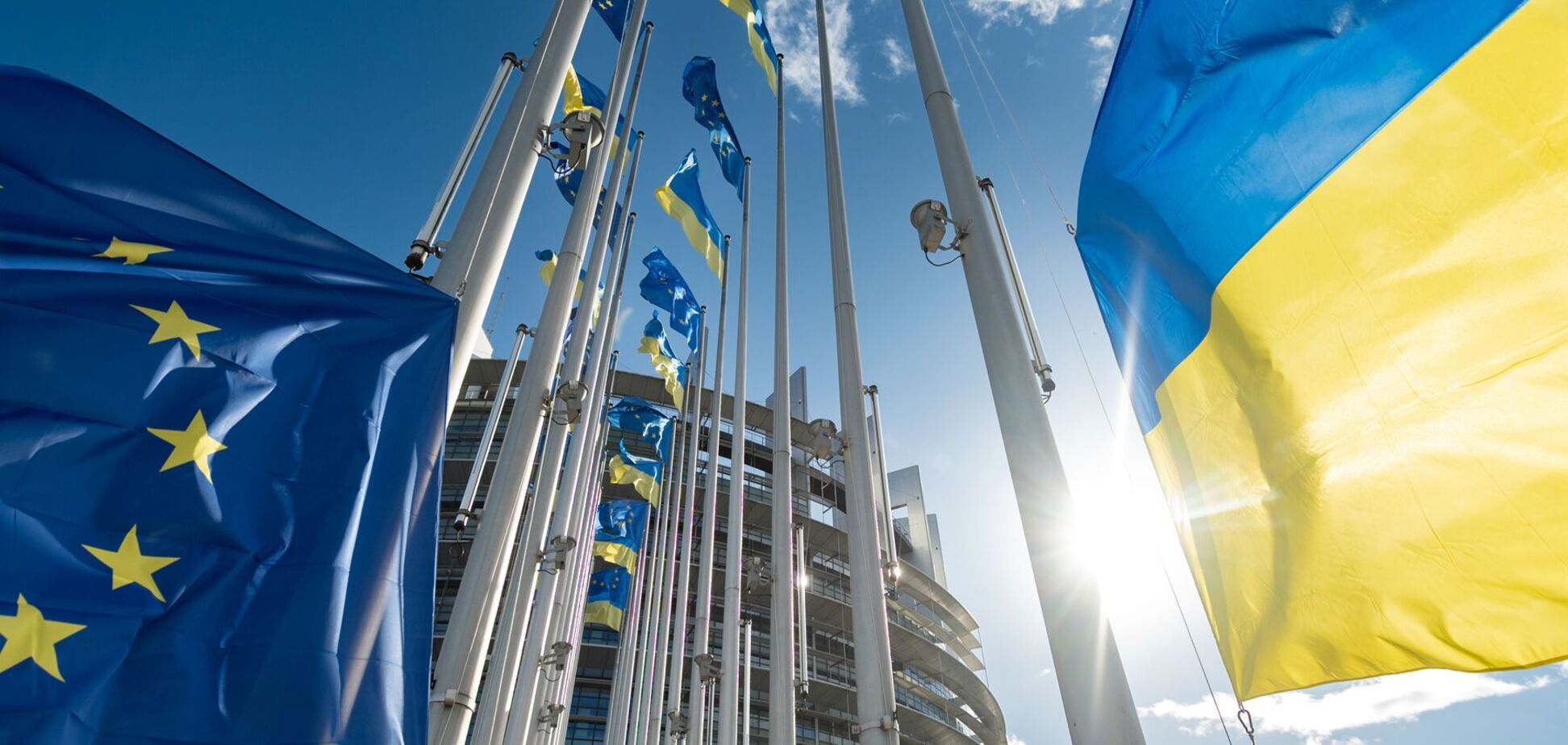 Фото до матеріалу: Україна наполягає на повноцінному вступі до ЄС без проміжних кроків