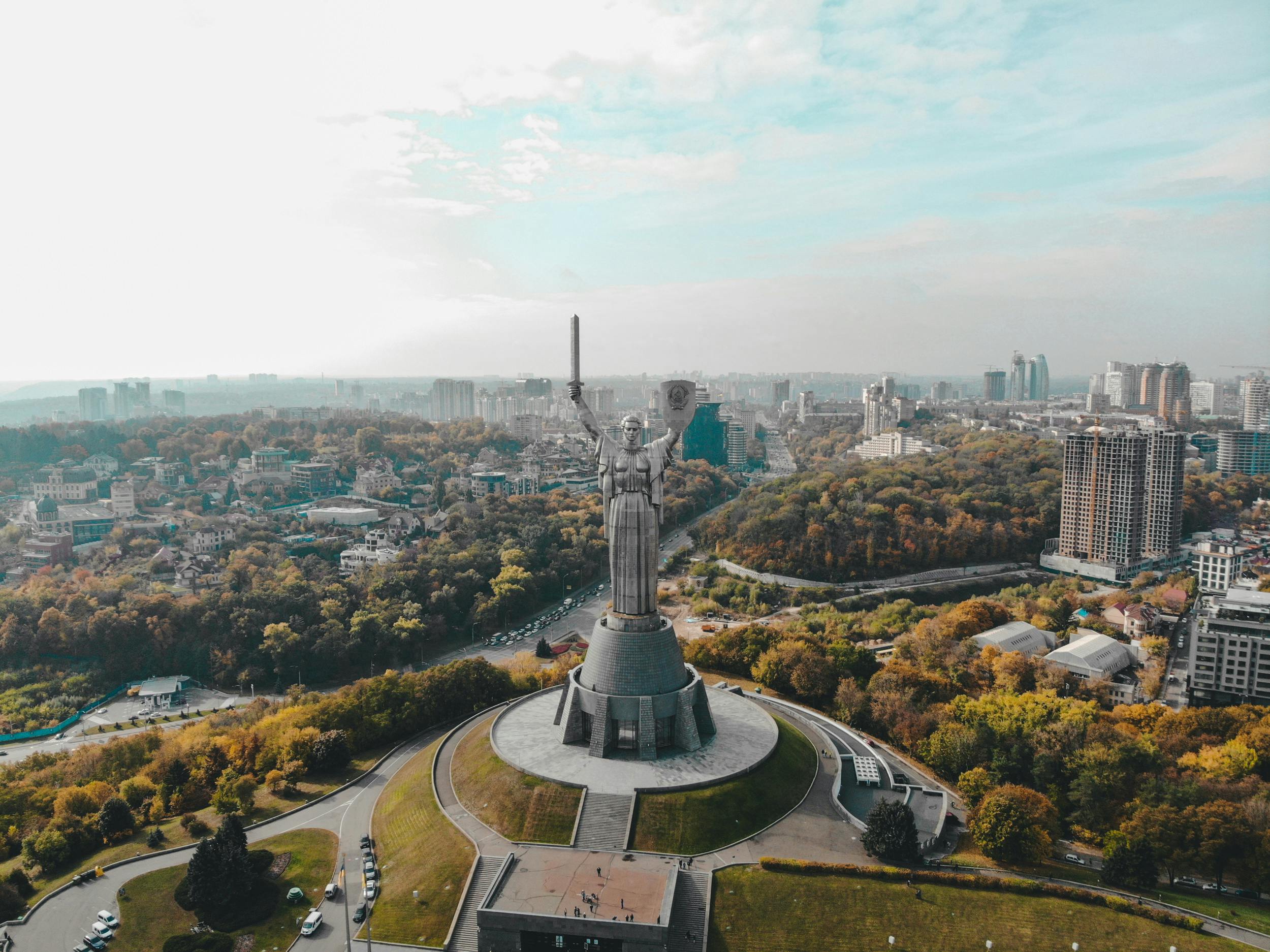 Фото до матеріалу: Як Київ охороняє пам'ятки під час війни: обстеження, реставрація та нові реєстри