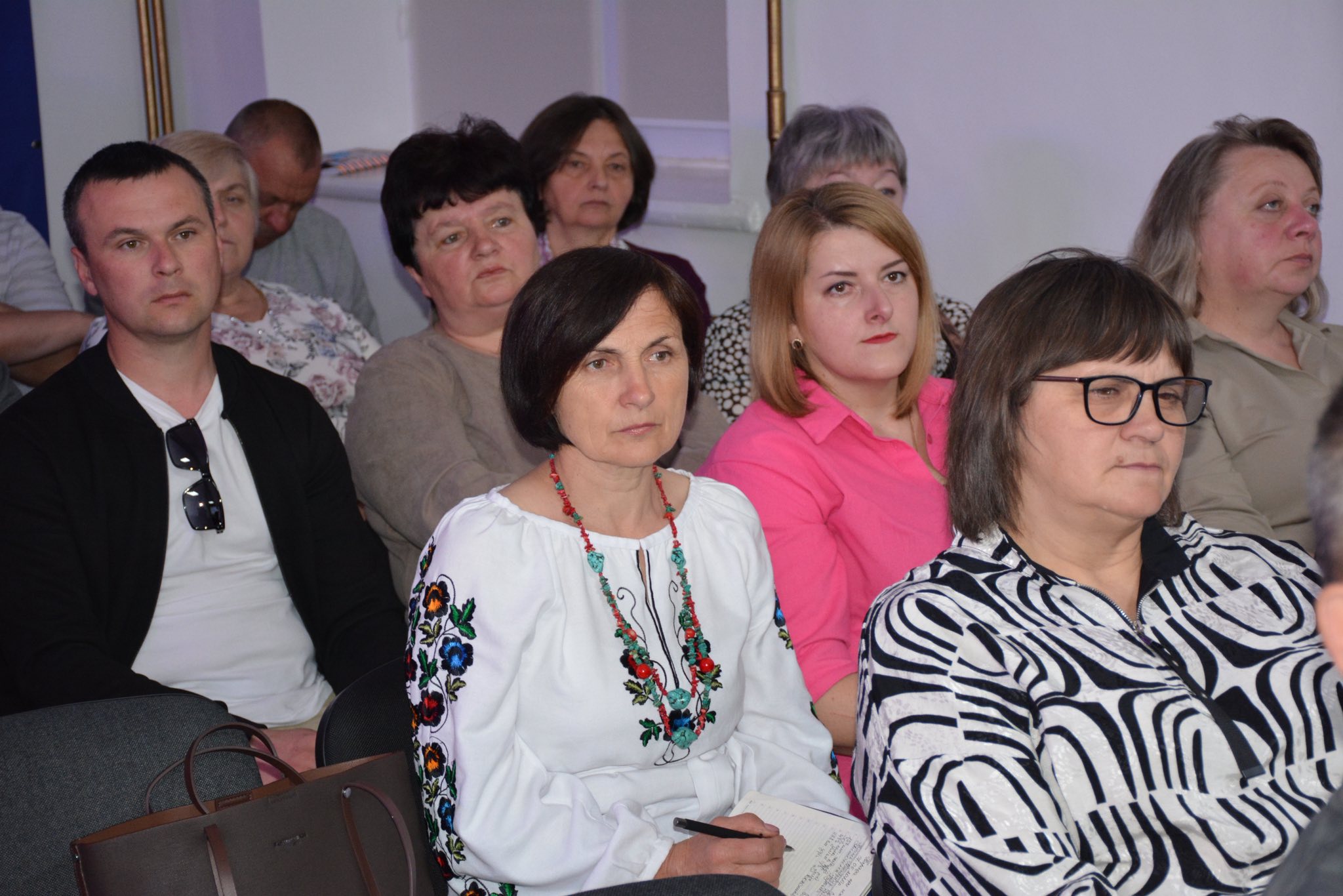 Фото до матеріалу: Старости Дубенщини обговорили з владою безпеку, бюджети та розвиток сіл