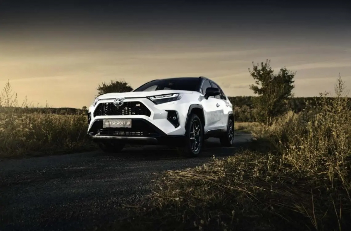Фото до матеріалу: Toyota RAV4 на бездоріжжі: реальні тести українськими дорогами